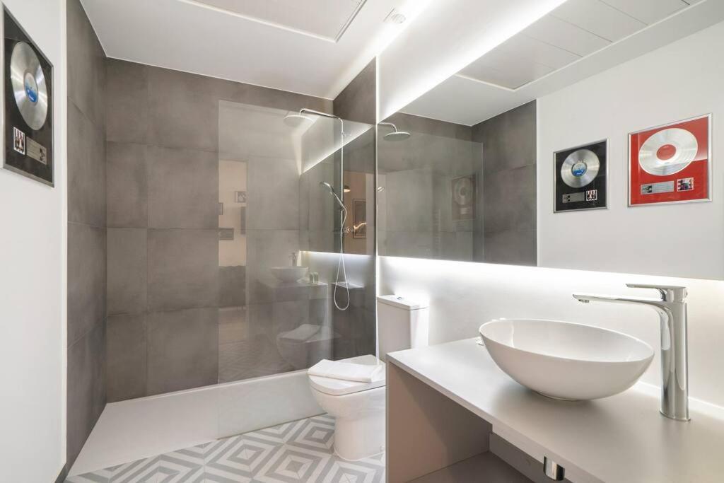 Bowie House - Madrid River-A-Salvad ภายนอก รูปภาพ