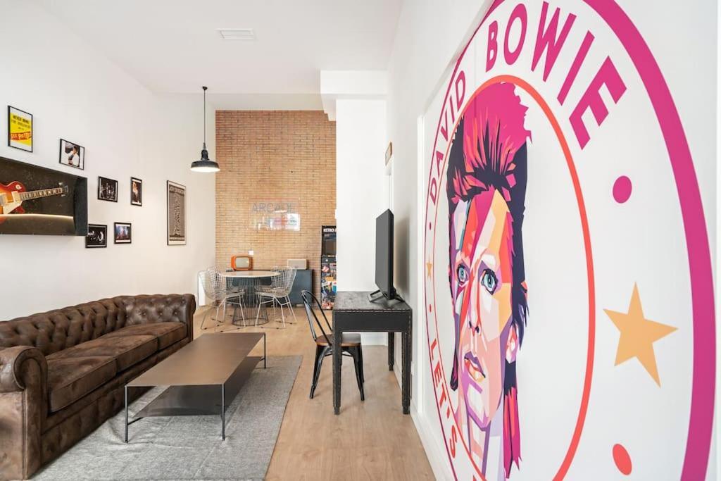 Bowie House - Madrid River-A-Salvad ภายนอก รูปภาพ