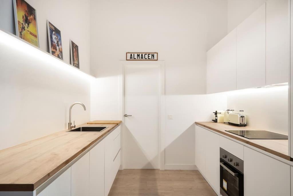 Bowie House - Madrid River-A-Salvad ภายนอก รูปภาพ